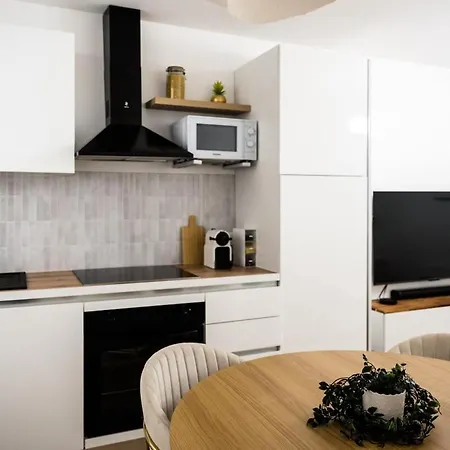 Le Lusso - L'elegance Au Coeur De Apartment Bergerac